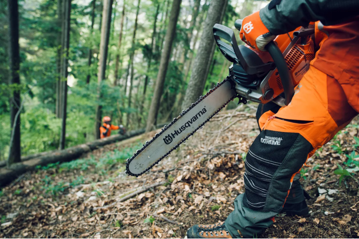 Купити Штани Technical Extreme 20А (5295158-50). Офіційний магазин Хускварна Україна, фірмова гарантія з доставкою по Украіні