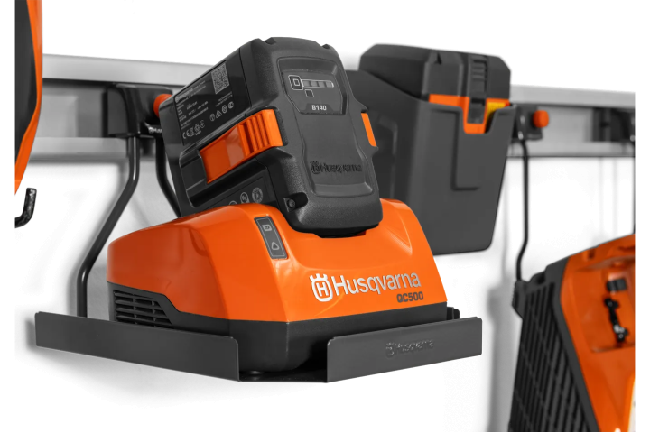 Купити Поличка для зарядного пристрою до системи зберігання Husqvarna (5477455-01). Офіційний магазин Хускварна Україна, фірмова гарантія з доставкою по Украіні