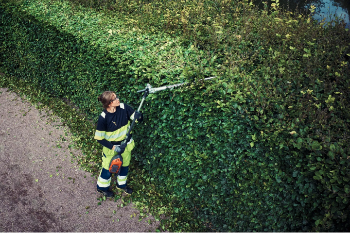 Купити Ножиці Husqvarna 525iHE3 (9707049-03). Офіційний магазин Хускварна Україна, фірмова гарантія з доставкою по Украіні