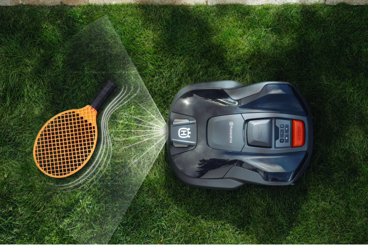 Купить Газонокосарка-робот Husqvarna AM 308V (9708310-11). Официальный магазин Хускварна Украина, фирменная гарантия с доставкой по Украине.