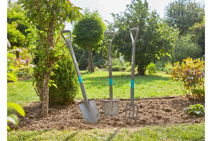Купити Лопата штыковая Gardena ClassicLine 117 см (17050-20.000.00). Офіційний магазин Хускварна Україна, фірмова гарантія з доставкою по Украіні