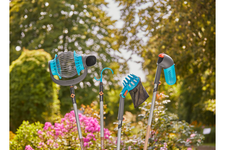 Купить Плодосъемник Gardena Combisystem BerryPicker для сбора ягод (17400-20.000.00). Официальный магазин Хускварна Украина, фирменная гарантия с доставкой по Украине.