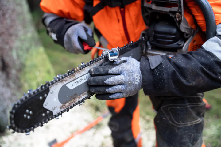 Купити Рукавиці Husqvarna Technical Grip, розмір 9 (5298803-09). Офіційний магазин Хускварна Україна, фірмова гарантія з доставкою по Украіні