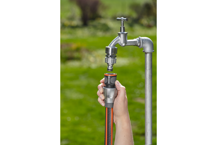 Купить Соединитель Gardena Premium для шланга 19 мм (3/4") (18256-20.000.00). Официальный магазин Хускварна Украина, фирменная гарантия с доставкой по Украине.