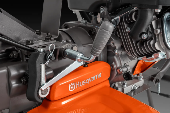 Купити Мотоблок Husqvarna TF 545P з колесами (9676393-02). Офіційний магазин Хускварна Україна, фірмова гарантія з доставкою по Украіні
