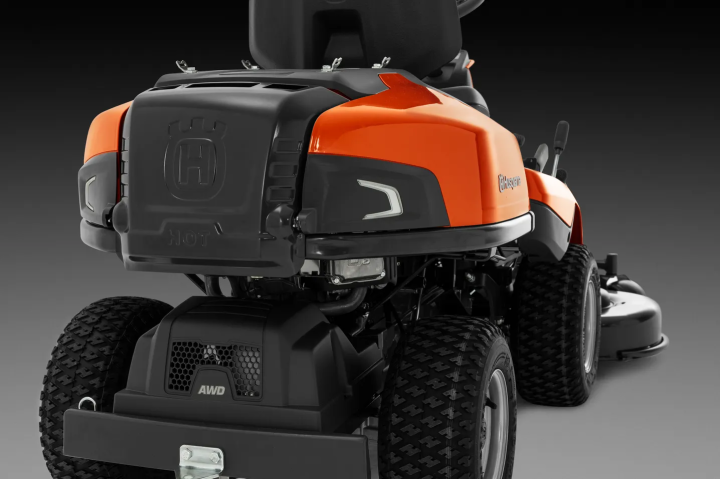 Купити Райдер Husqvarna R 316TX AWD (9705428-01). Офіційний магазин Хускварна Україна, фірмова гарантія з доставкою по Украіні