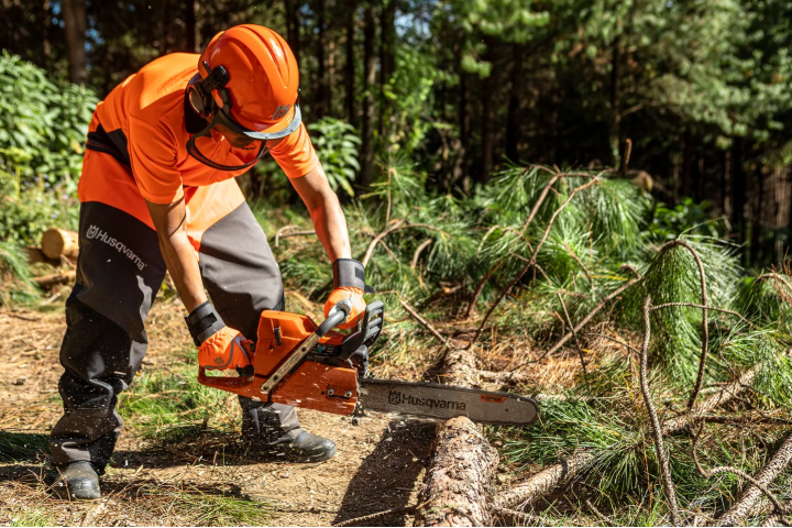 Купить Бензопила Husqvarna 365 (9707185-18). Официальный магазин Хускварна Украина, фирменная гарантия с доставкой по Украине.