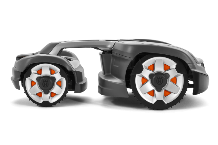 Купити Газонокосарка-робот Husqvarna AM 435X AWD (9678533-11). Офіційний магазин Хускварна Україна, фірмова гарантія з доставкою по Украіні
