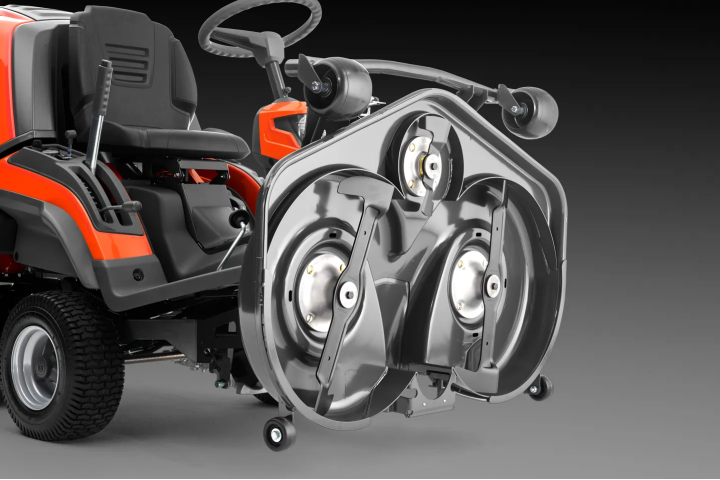 Купити Райдер Husqvarna RC 320Ts AWD (9706212-01). Офіційний магазин Хускварна Україна, фірмова гарантія з доставкою по Украіні