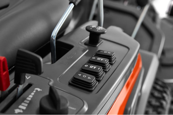 Купить Райдер Husqvarna R 420TsX AWD (9676484-01). Официальный магазин Хускварна Украина, фирменная гарантия с доставкой по Украине.