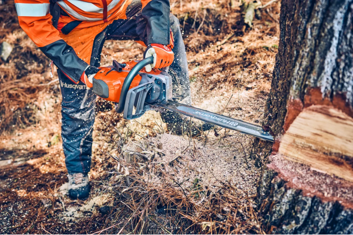 Купити Ланцюг Husqvarna X-CUT C35, 15"/38см, 0.325", 1.5мм, 64DL (5816997-64). Офіційний магазин Хускварна Україна, фірмова гарантія з доставкою по Украіні
