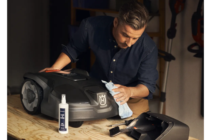 Купити Комплект для обслуговування робота Husqvarna (5908551-01). Офіційний магазин Хускварна Україна, фірмова гарантія з доставкою по Украіні