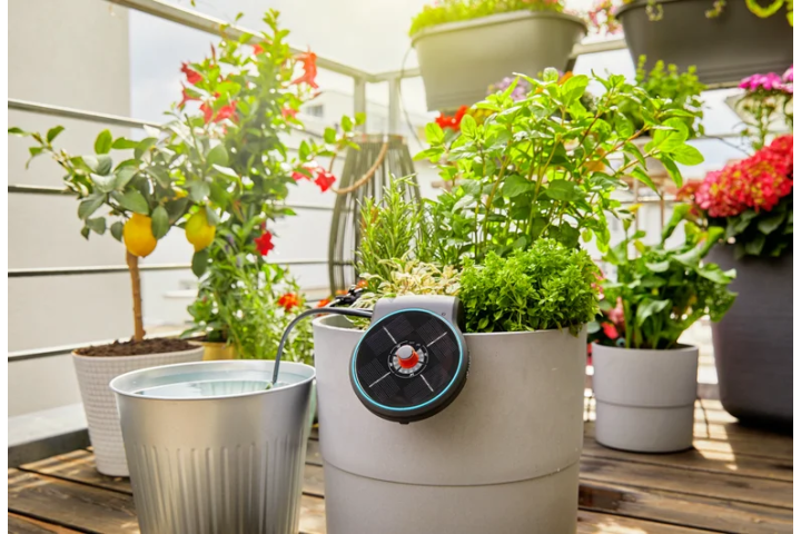 Купити Комплект Gardena AquaBloom для поливу у вихідні дні (13300-20.000.00). Офіційний магазин Хускварна Україна, фірмова гарантія з доставкою по Украіні