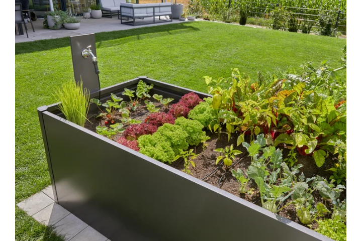 Купить Комплект полива Gardena Micro-Drip-System Raised Bed Set для высоких грядок на 35 растений(13455-20.000.00). Официальный магазин Хускварна Украина, фирменная гарантия с доставкой по Украине.