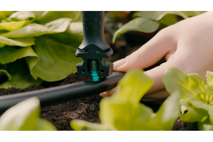 Купити Комплект поливу Gardena Micro-Drip-System для клумб і грядок до 60 м2 (13450-20.000.00). Офіційний магазин Хускварна Україна, фірмова гарантія з доставкою по Украіні