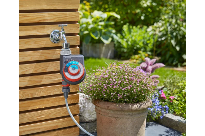 Купить Нибулайзер Gardena MicroMist (туманное распыление) в наборе, 10 м+таймер Gardena EasyPlus (13137-20.000.00). Официальный магазин Хускварна Украина, фирменная гарантия с доставкой по Украине.