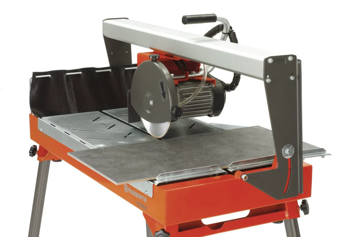 Купить Плиткорез Husqvarna TS66R 8"/200мм + Диск GS2S (9651537-01). Официальный магазин Хускварна Украина, фирменная гарантия с доставкой по Украине.