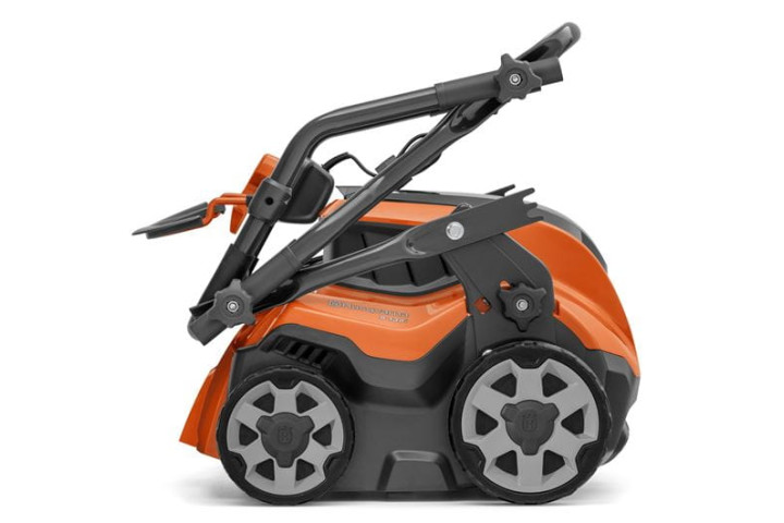 Купити Скарифікатор акумуляторний Husqvarna S138i КІТ (АКБ+ЗП) (9679222-03). Офіційний магазин Хускварна Україна, фірмова гарантія з доставкою по Украіні