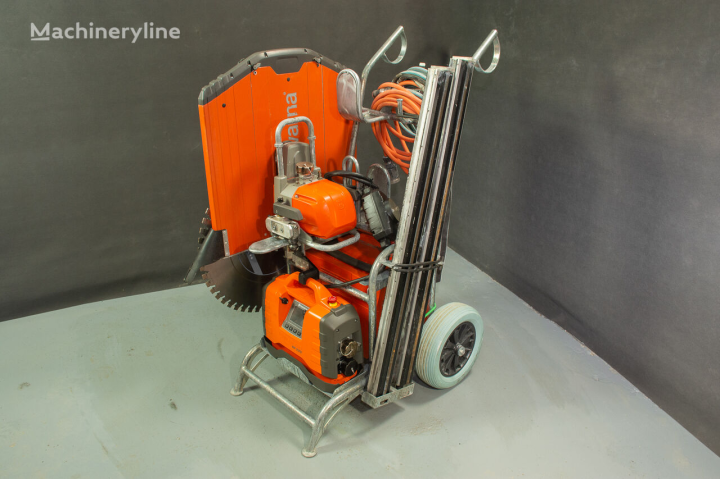 Купити Стіноріз Husqvarna WS220 900мм (9672087-01). Офіційний магазин Хускварна Україна, фірмова гарантія з доставкою по Украіні