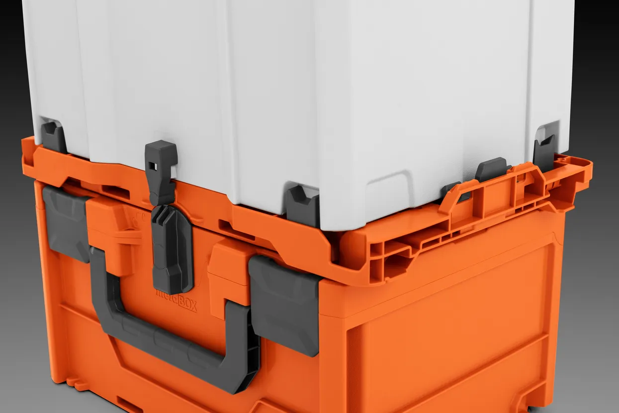 Universal connectors